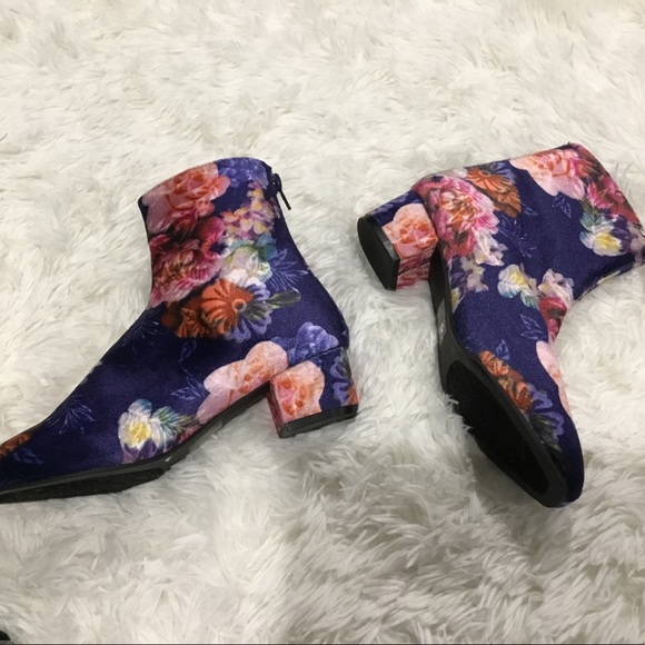 Sam Edelman Talia Suede Floral Booties - Picture 2 of 4